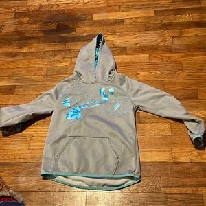 Under Armour sweatshirt